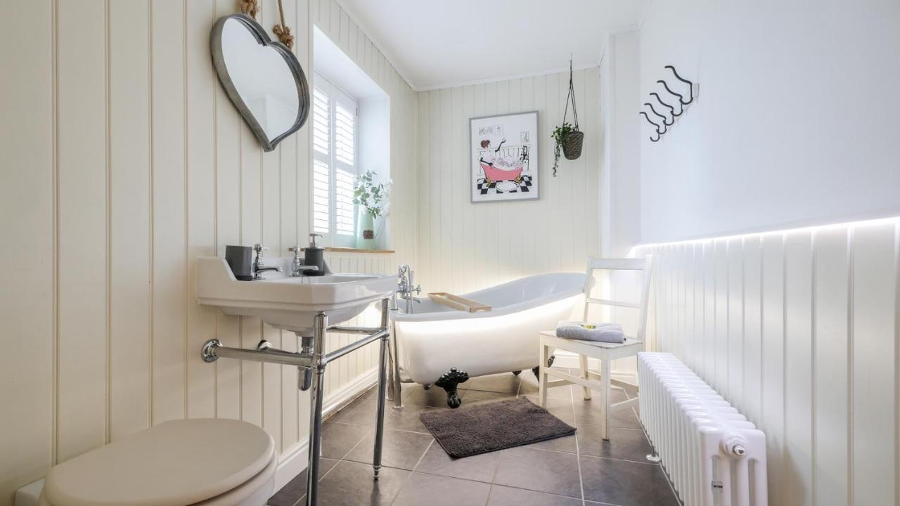 Swallowship Cottage Хексам Екстериор снимка